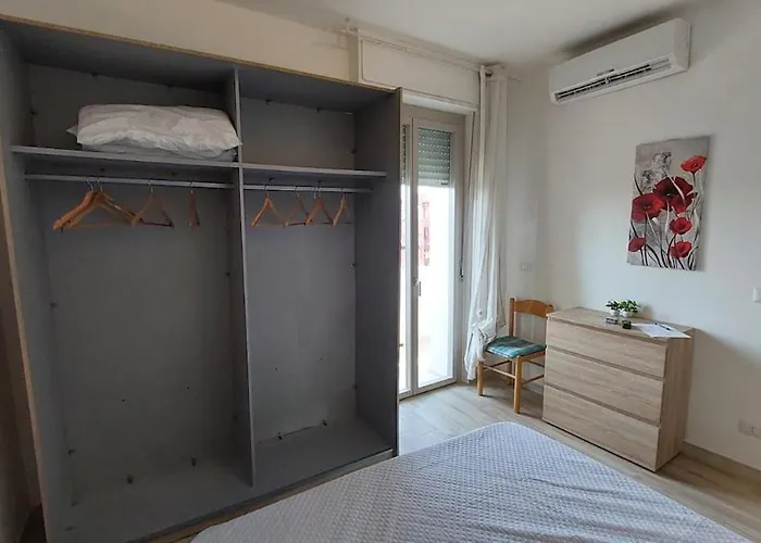 Nura's - Casa Corsica Apartman *